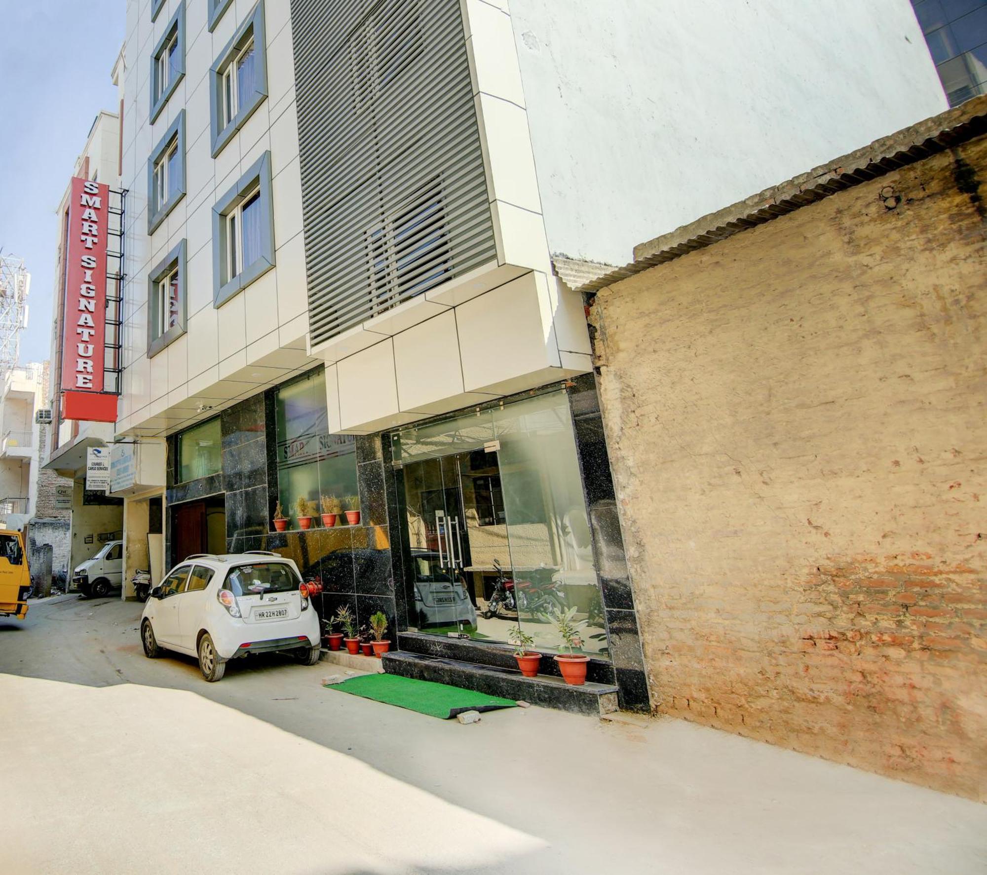 Hotel Smart Signature By Smart Group New Delhi Extérieur photo
